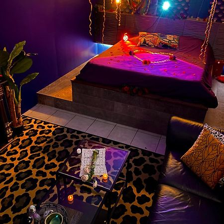 Suite Romantique Jacuzzi Gagny エクステリア 写真
