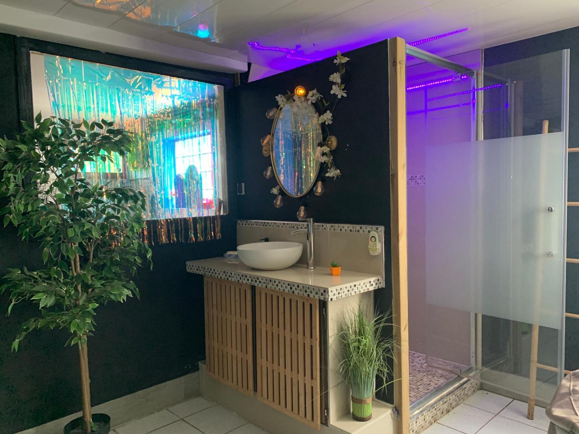 Suite Romantique Jacuzzi Gagny エクステリア 写真
