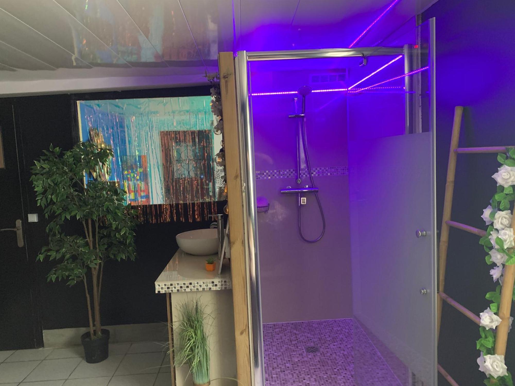 Suite Romantique Jacuzzi Gagny エクステリア 写真